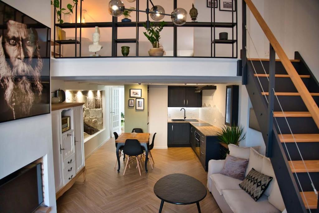 Appartement-Terrasse Centre Historique 于泽斯 外观 照片