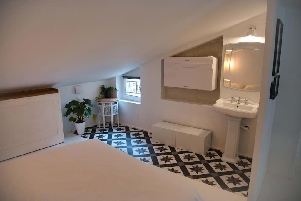 Appartement-Terrasse Centre Historique 于泽斯 外观 照片
