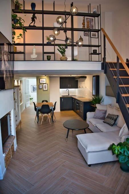 Appartement-Terrasse Centre Historique 于泽斯 外观 照片